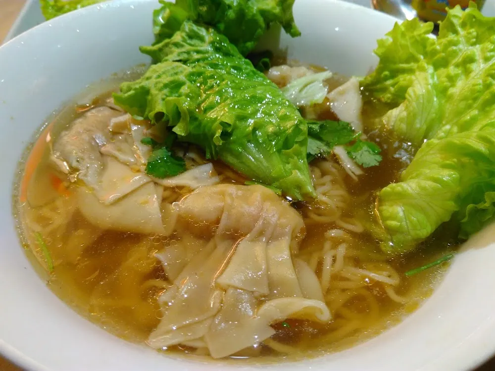 Soupe de Nouilles Et Raviolis